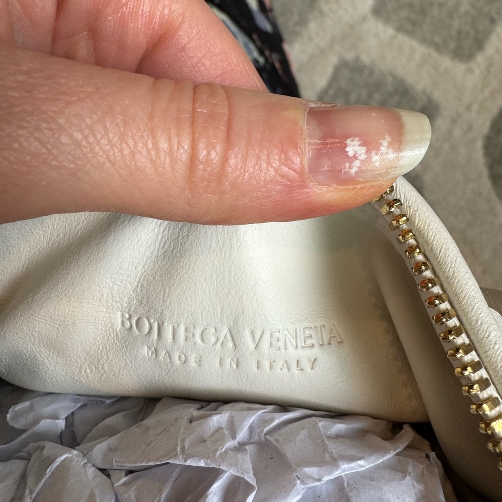 Bottega Veneta Mini Jodie Bag – White Intrecciato Leather - Picture 4 of 4